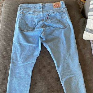 Womens Levi’s wedgie skinny jeans barely worn